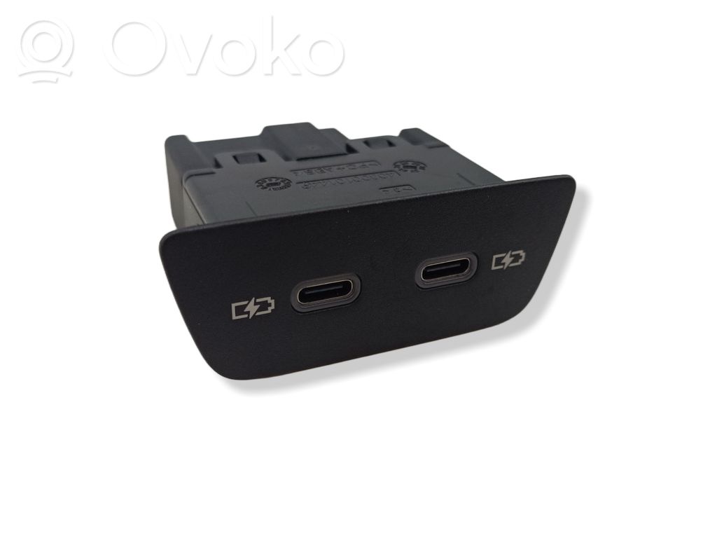 Volkswagen Golf VIII Enchufe conector USB 