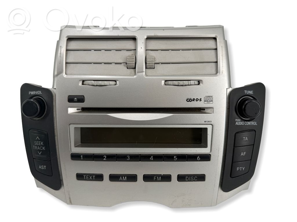 Toyota Yaris Radio/CD/DVD/GPS-pääyksikkö 