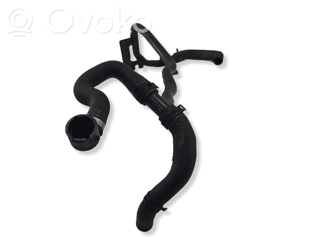 Volkswagen Golf VII Engine coolant pipe/hose 