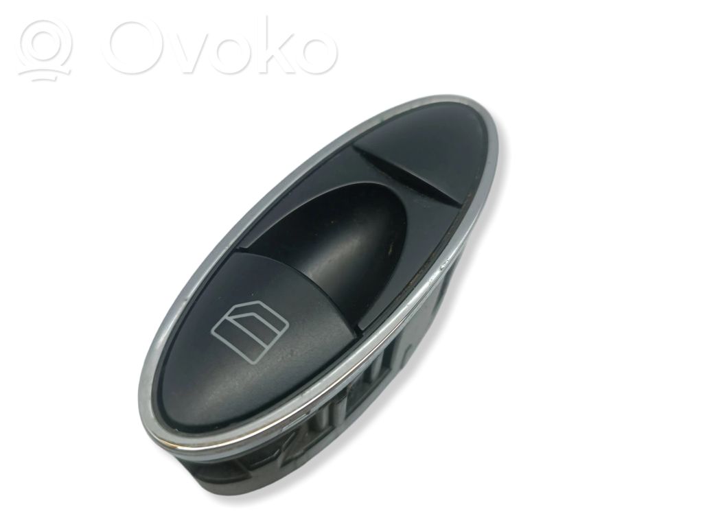 Mercedes-Benz E W211 Electric window control switch 