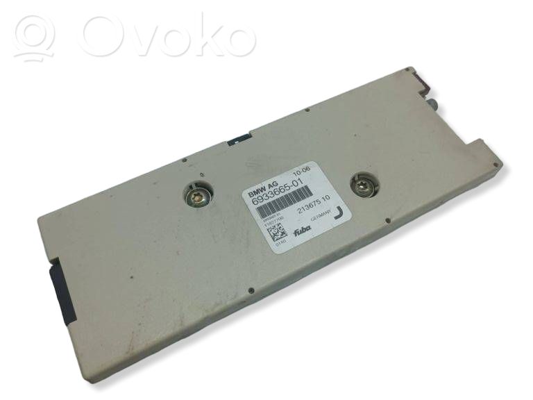 BMW 7 E65 E66 Antenos stiprintuvas 