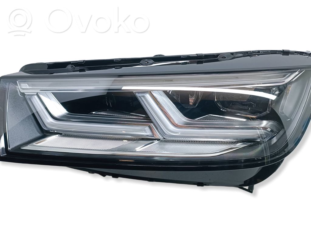 Audi Q5 SQ5 FY Lampa przednia 