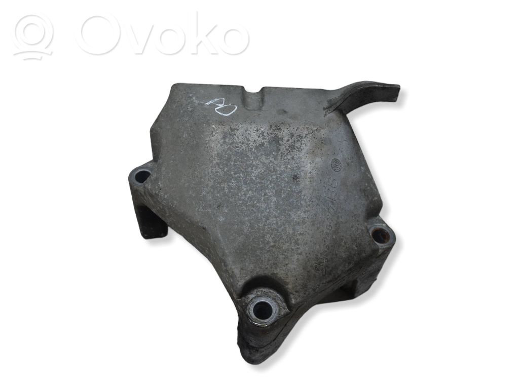 Opel Astra J Engine mounting bracket 