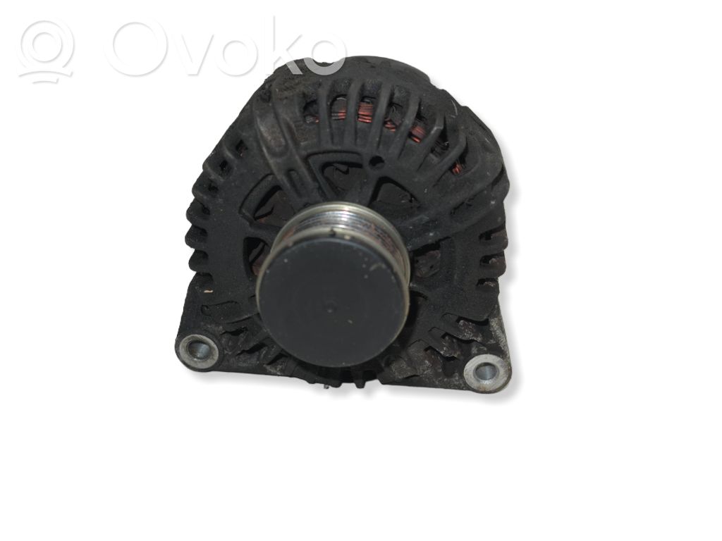 Volkswagen Golf IV Ģenerators 