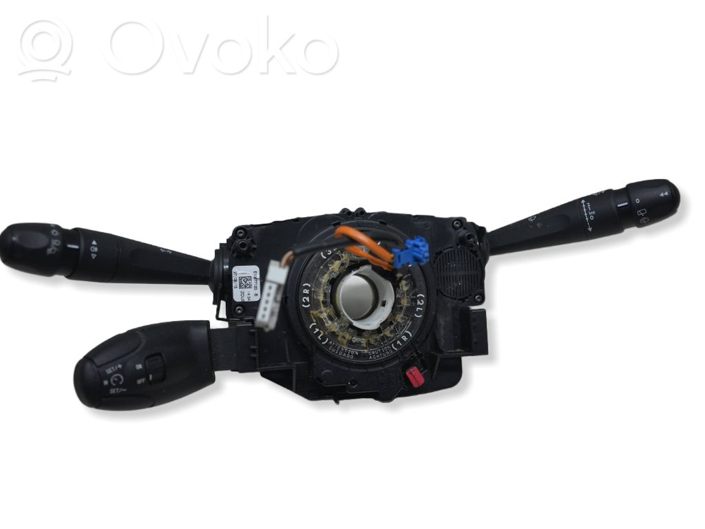 Peugeot 208 I Interruptor/palanca de limpiador de luz de giro 