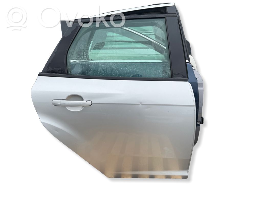 Rear door