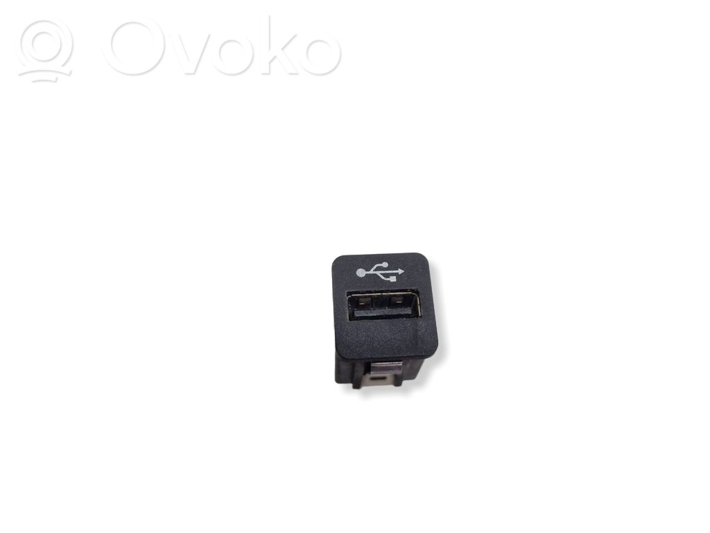 USB-Anschluss   9237656,84109237656