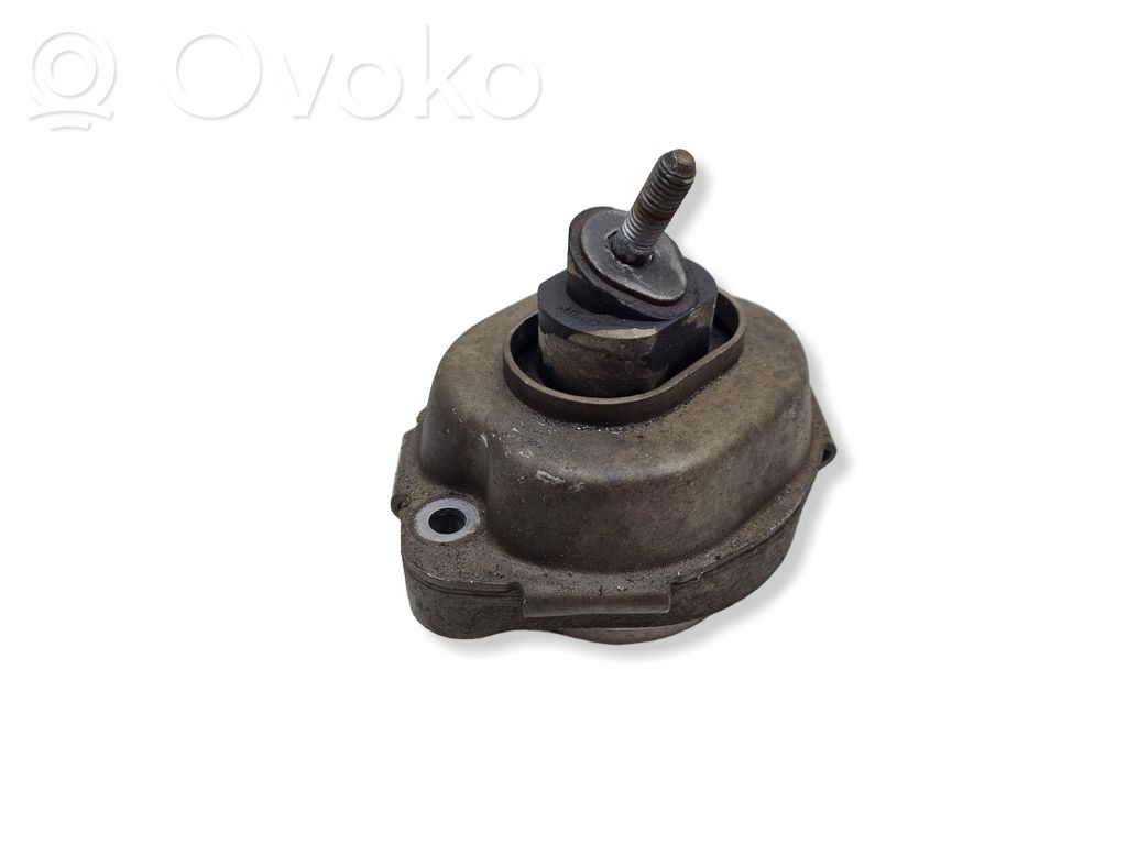 Engine mount bracket   3400341,22113400341