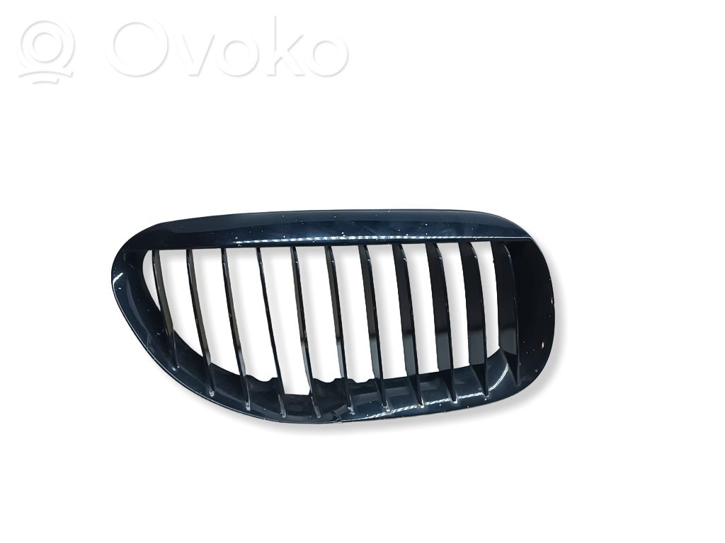 BMW 6 E63 E64 Grotelės priekinės 