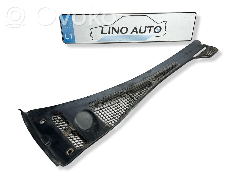 BMW 5 E34 Wiper trim 
