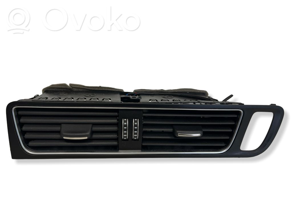 Dysze / Kratki środkowego nawiewu deski rozdzielczej   8R2820951,9025400