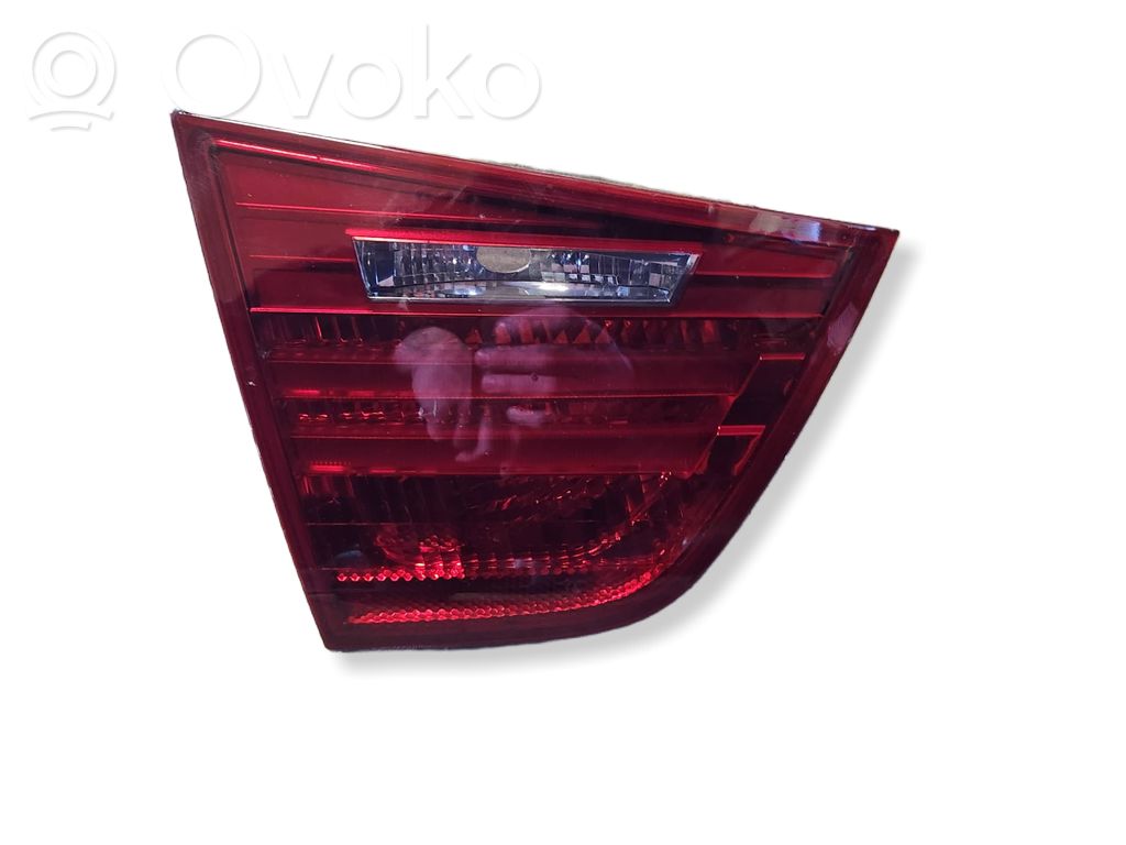 Tailgate rear/tail lights   7154161