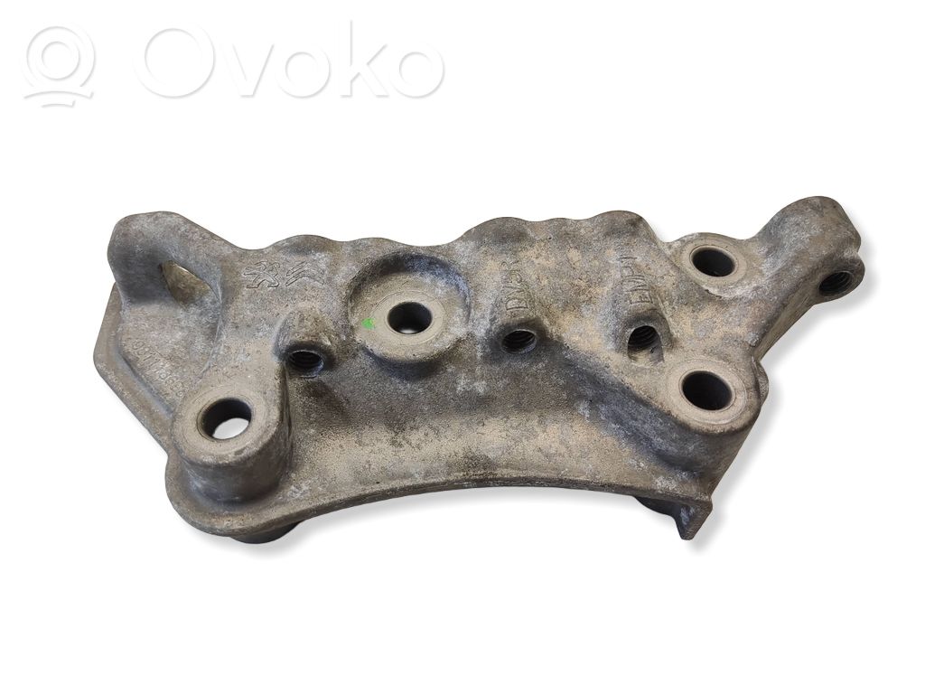Citroen C3 Engine mounting bracket 