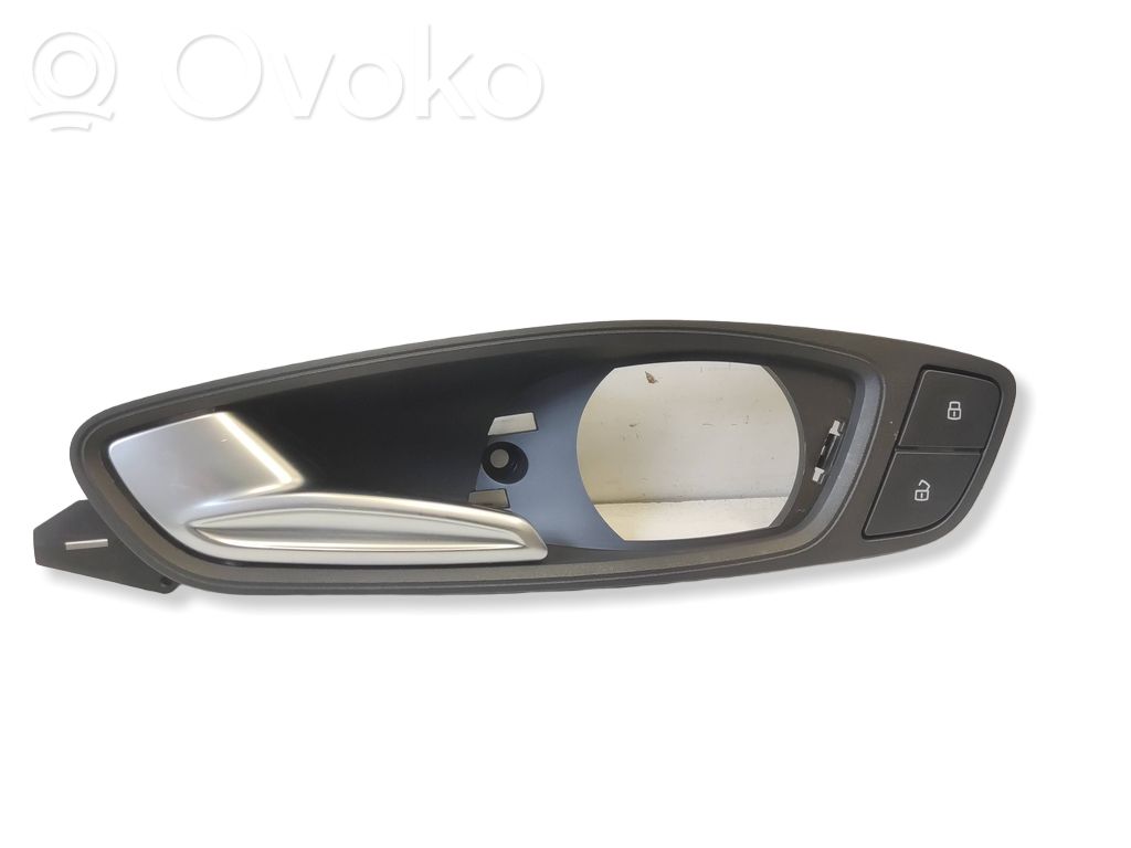 Audi A1 Front door interior handle 