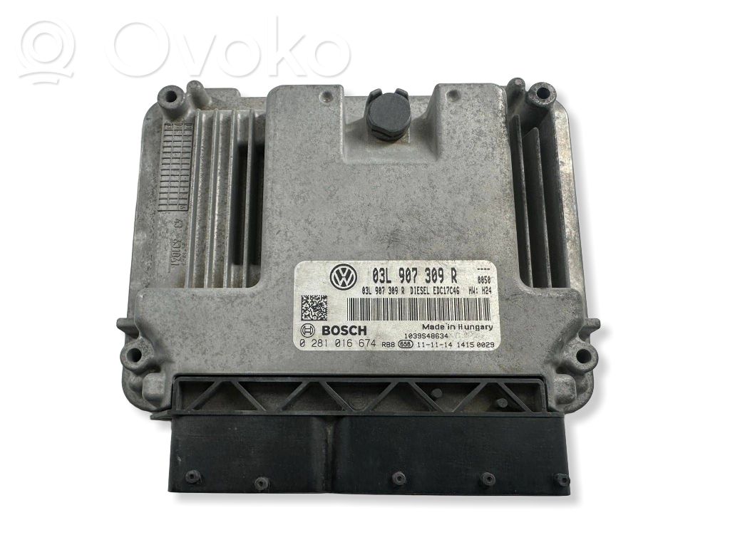 Volkswagen PASSAT B7 Engine control unit/module 