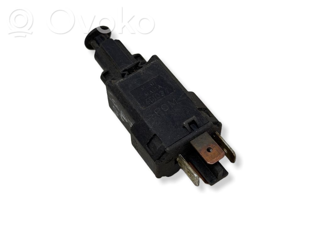 Brake pedal sensor switch   90508804,5106141