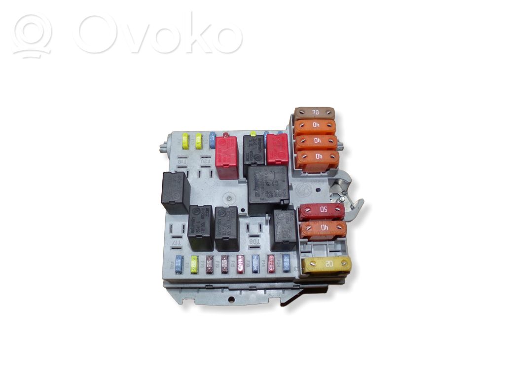 Alfa Romeo 159 Fuse module 