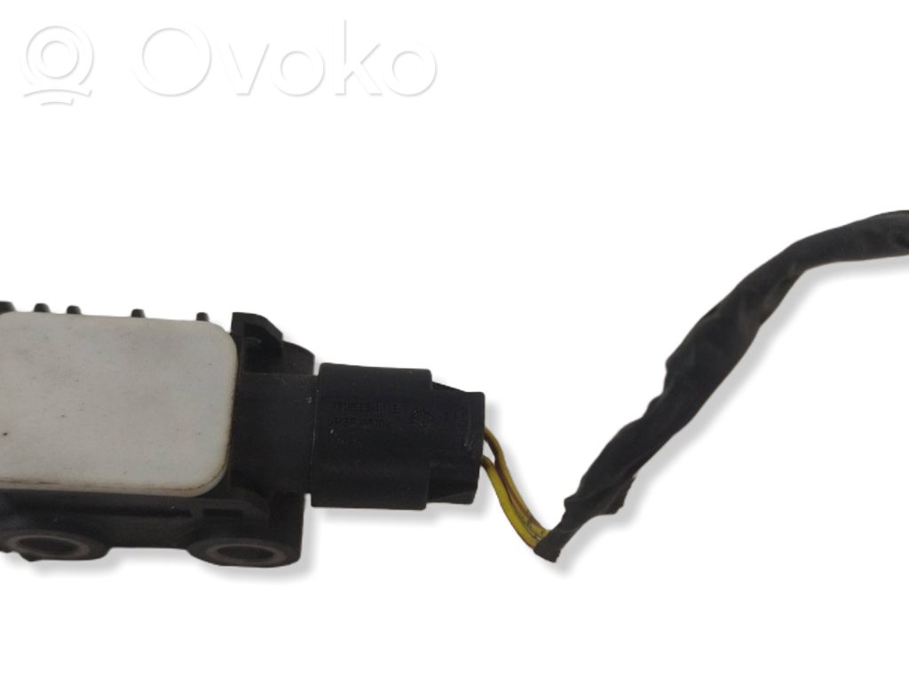 BMW 1 E82 E88 Airbag deployment crash/impact sensor 