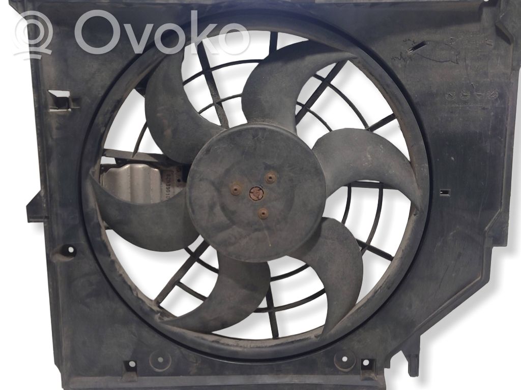 BMW 3 E46 Elektrisks radiatoru ventilators 