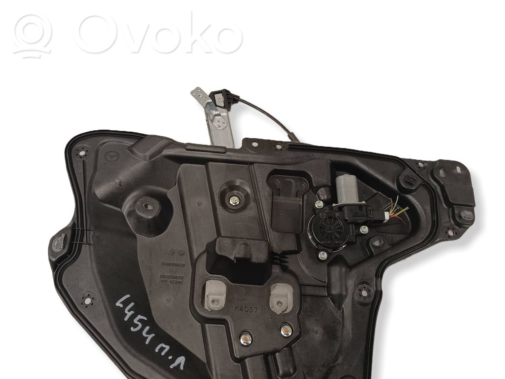 Mazda 3 III Regulador de puerta delantera con motor 