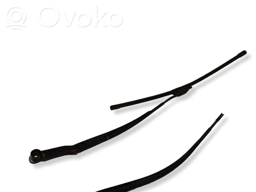 Mazda 6 Headlight wiper arm set 