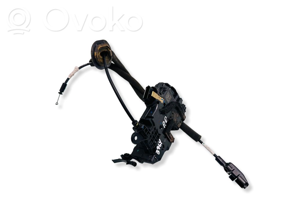 Renault Captur Front door lock 