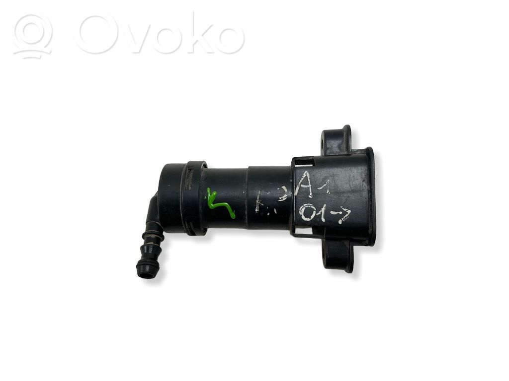 Audi A4 S4 B6 8E 8H Dysza spryskiwacza lampy przedniej 