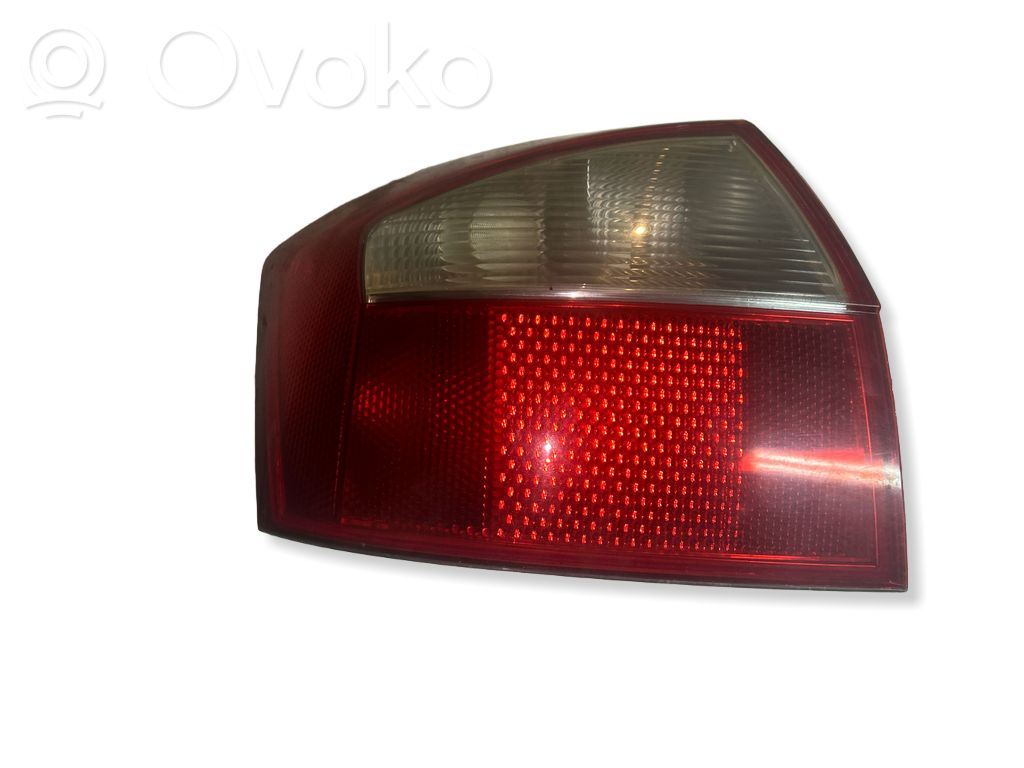 Audi A4 S4 B6 8E 8H Lampa tylna 