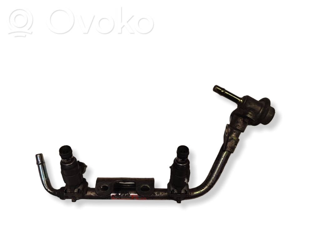 Subaru Impreza II Tubo principal de alimentación del combustible 