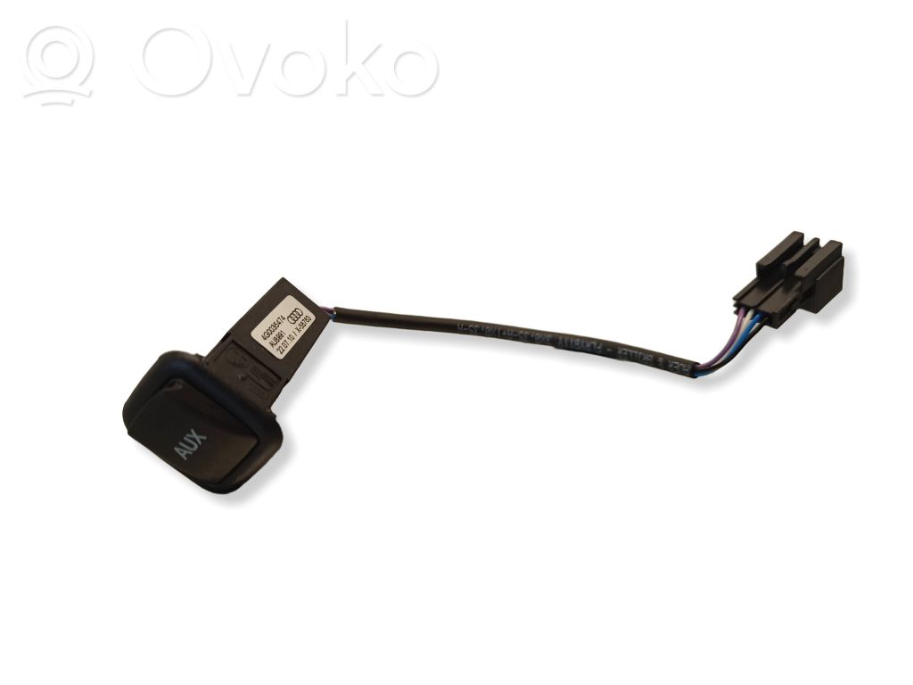 Gniazdo / Złącze AUX   4G0035474,AU8991,X58763