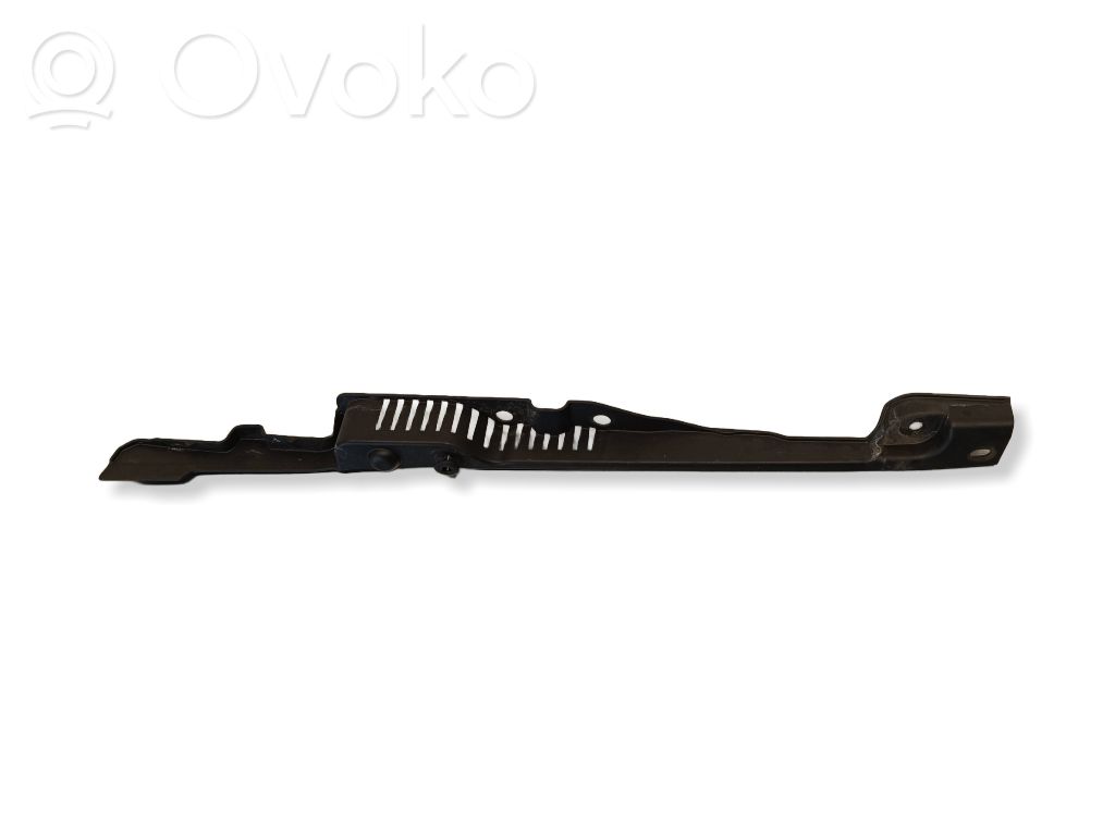 Volvo V60 Apdaila sparno (moldingas) 