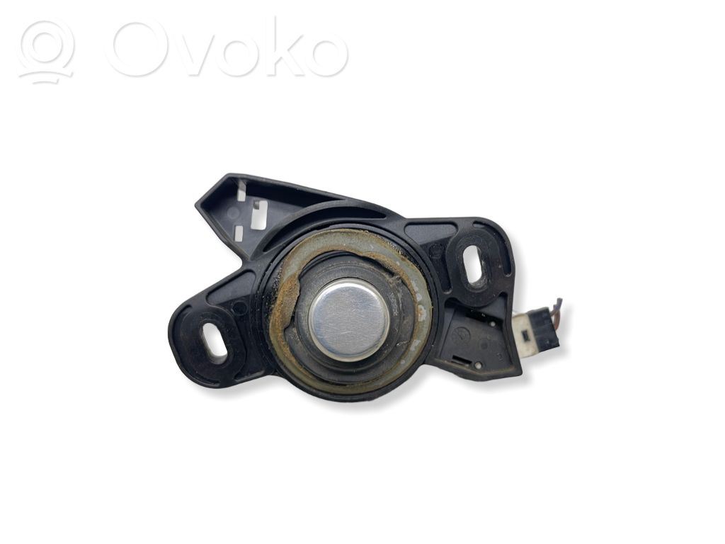 Opel Vectra C Tailgate opening switch 