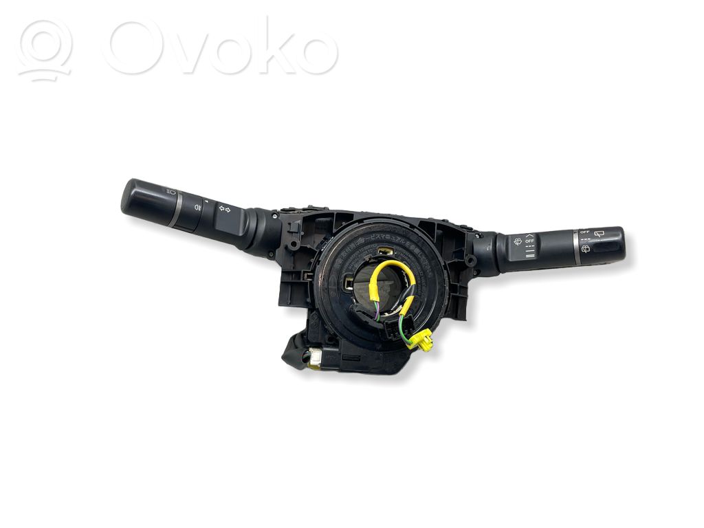 Mazda 2 Rankenėlių komplektas 