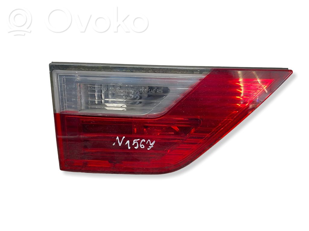 BMW X3 E83 Aizmugurējais lukturis pārsegā 