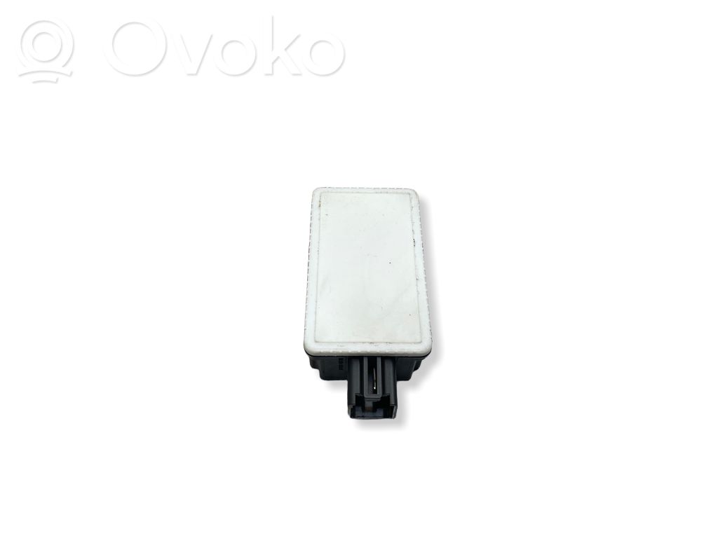 Volvo V50 Alarm control unit/module 