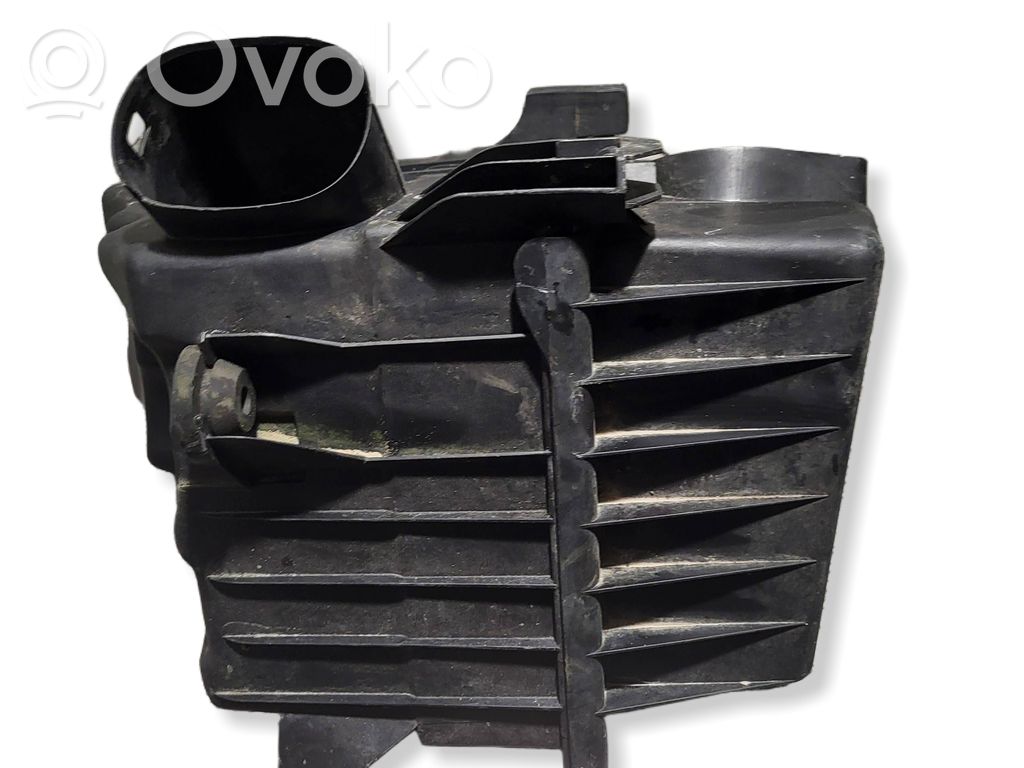 Skoda Fabia Mk2 (5J) Air filter box 