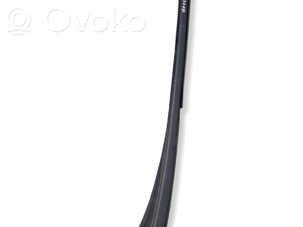 Renault Trafic III (X82) Windshield trim 