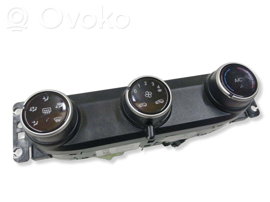Citroen e-C3 Climate control unit 
