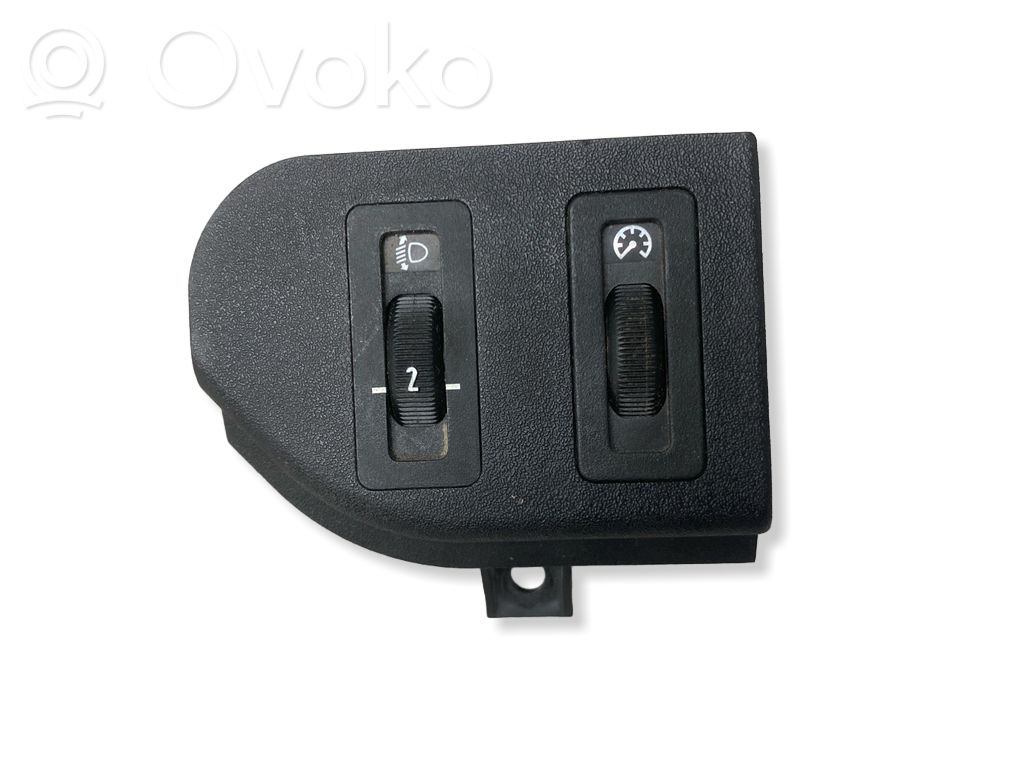 Headlight level height control switch   1387072,1387429