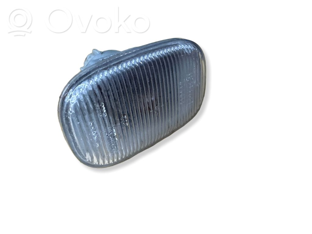Toyota Corolla Verso AR10 Seitenblinker 