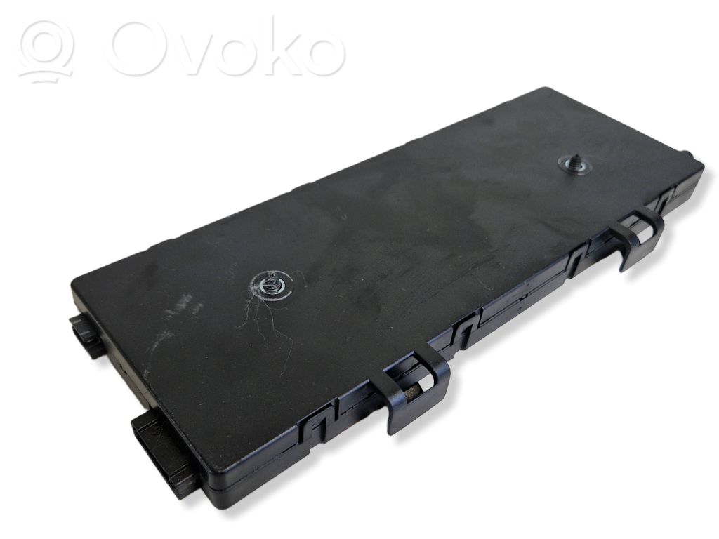 BMW X3 F25 Aerial antenna amplifier 
