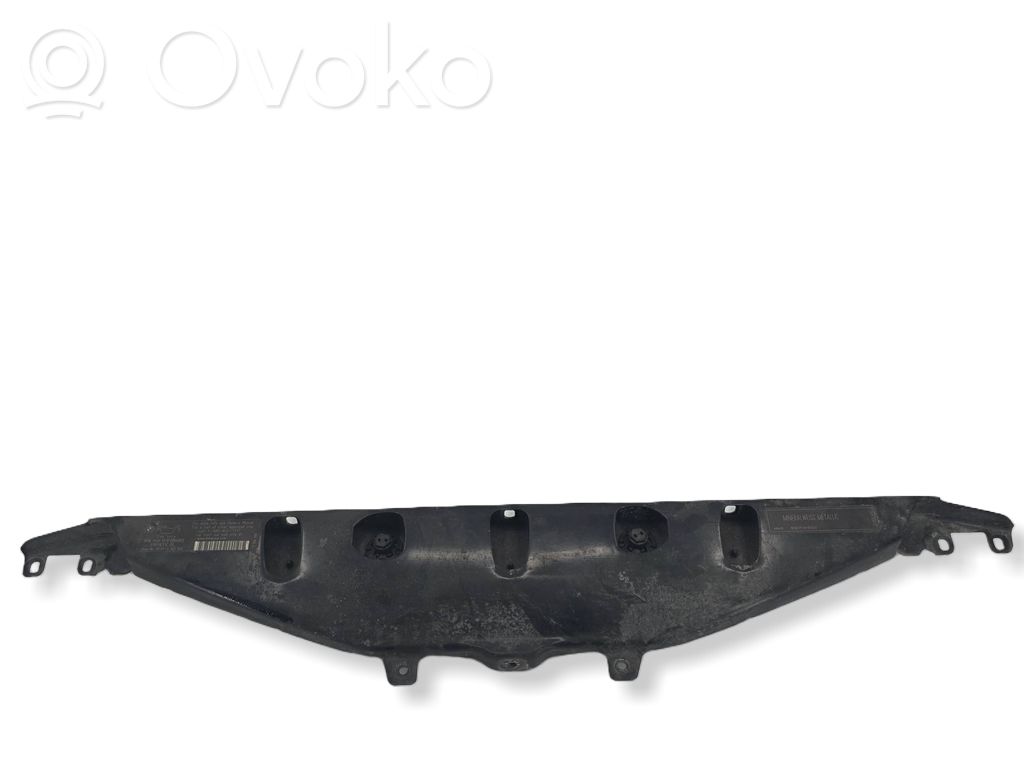BMW 7 F01 F02 F03 F04 Viršutinė dalis radiatorių panelės (televizoriaus) 