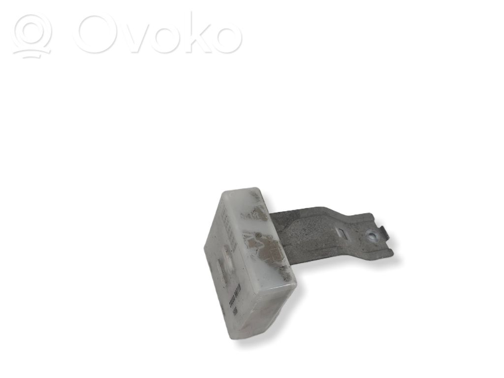 Nissan X-Trail T30 Door central lock control unit/module 