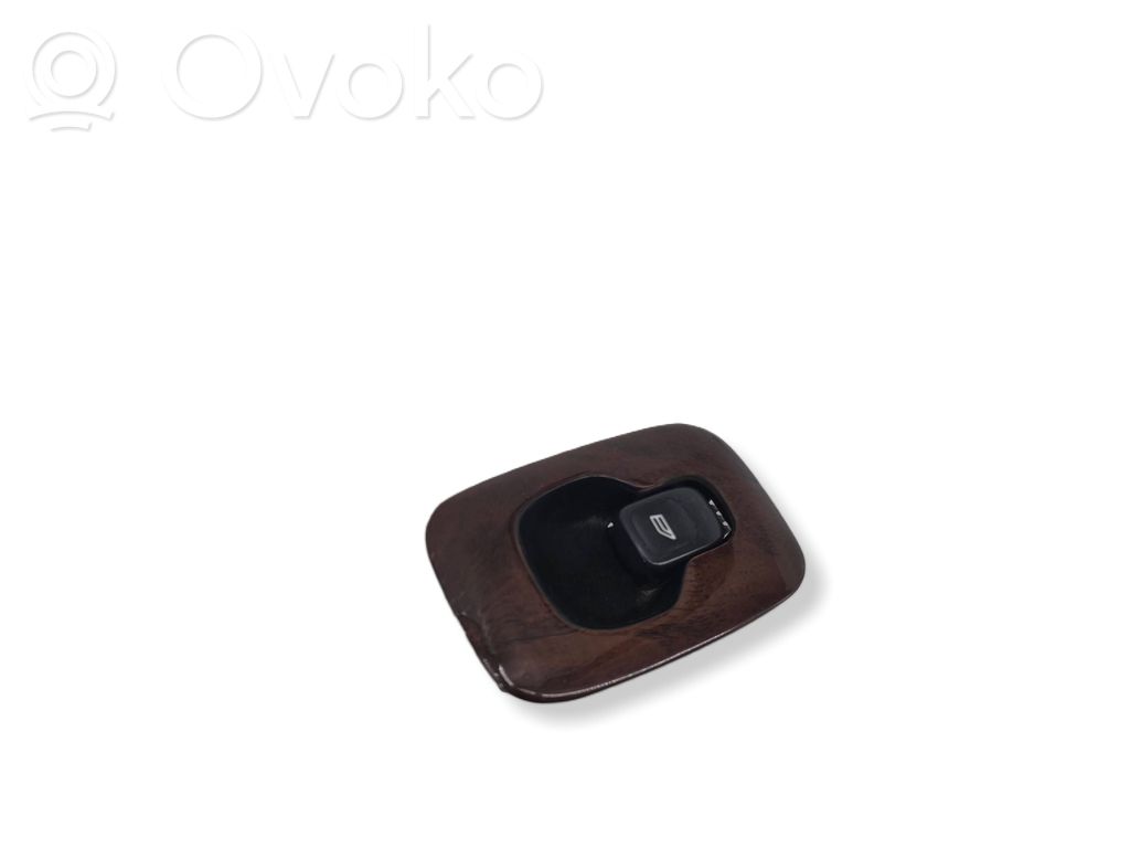 Electric window control switch   8685288,03W365