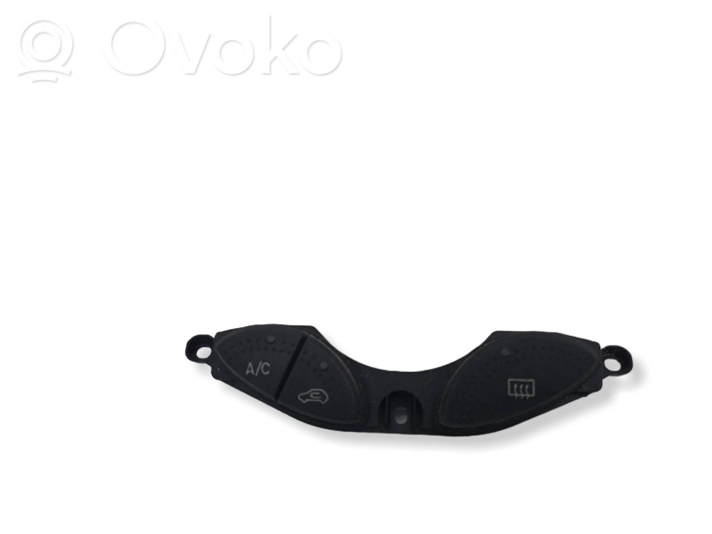 Windscreen/window heater switch   YS4T19A945BA