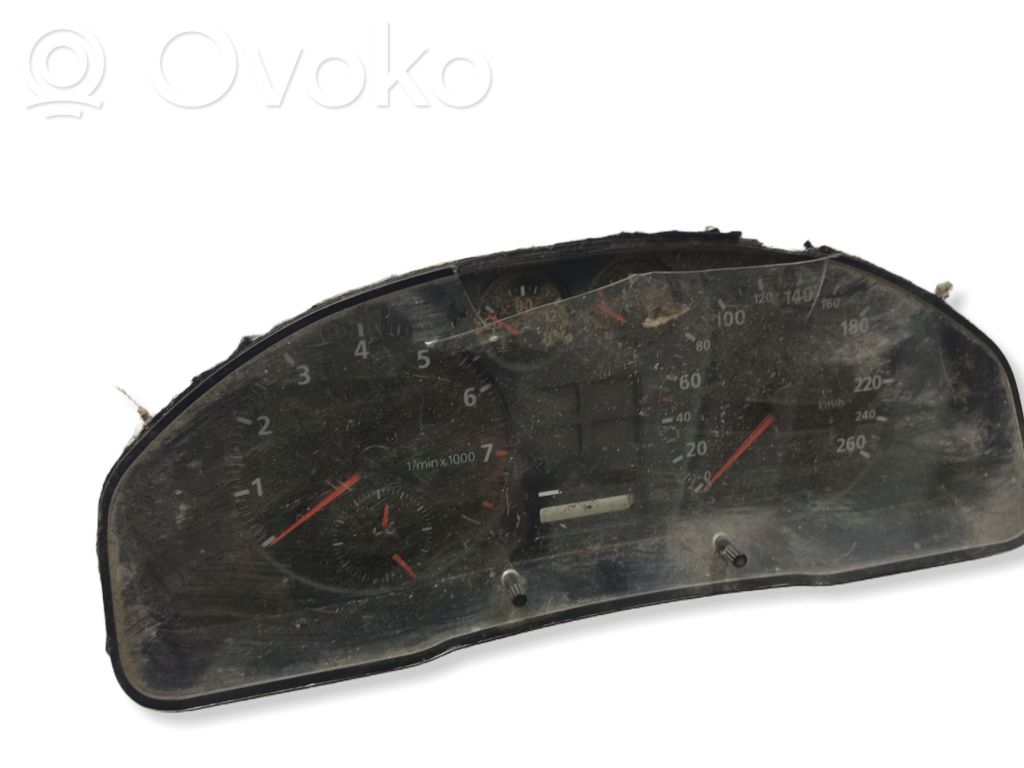 Audi A4 S4 B5 8D Speedometer (instrument cluster) 