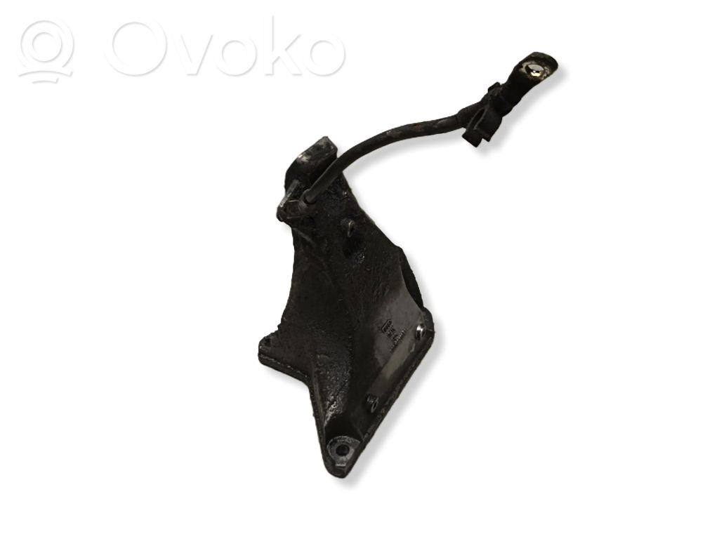 Engine mounting bracket   8D0199308AB