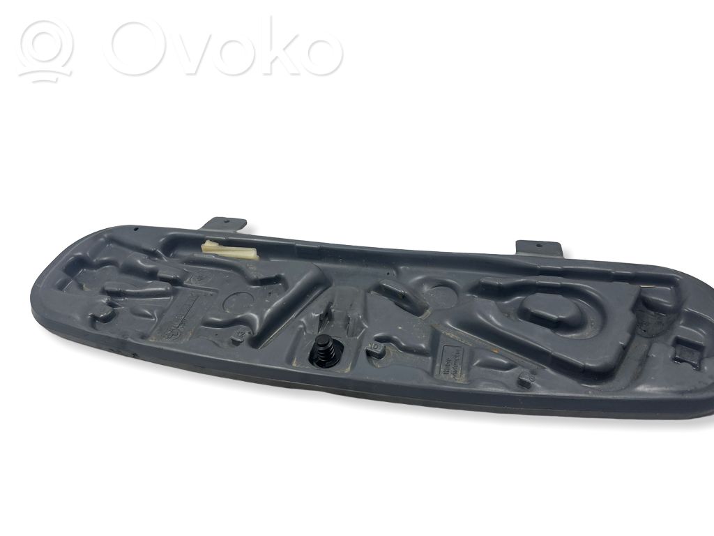 Boîte à outils   71111094910