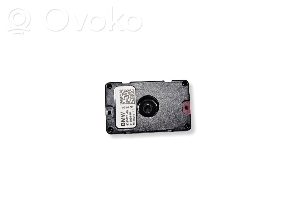 BMW 5 G30 G31 G38 Amplificator antenă aeriană 