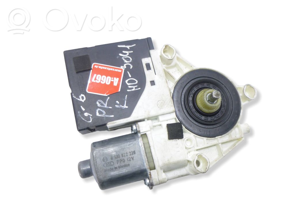 Volkswagen Golf VI Front door window regulator motor 